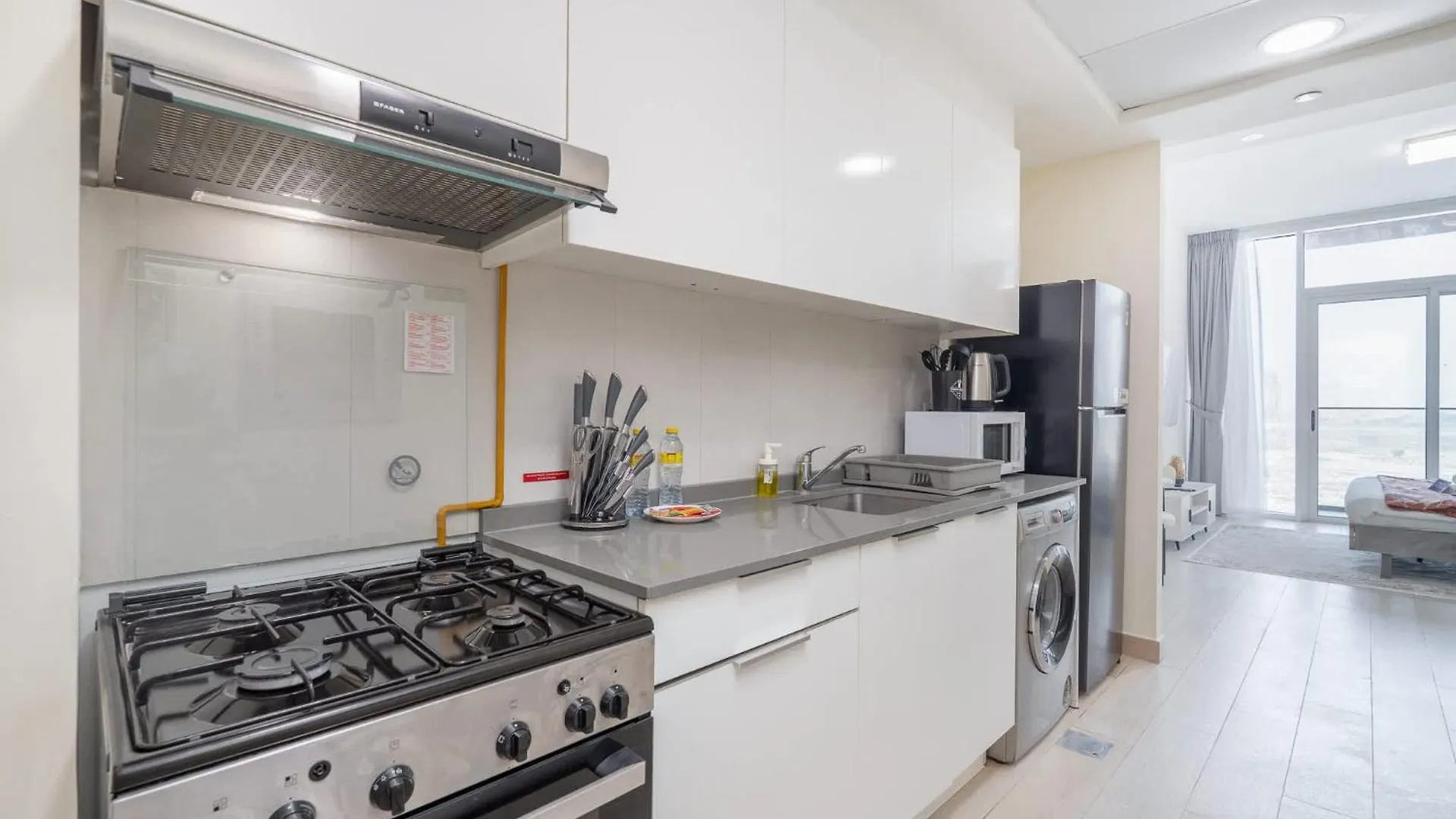 Peaceful Studio With Community Views In Jvc Dubai 0*,